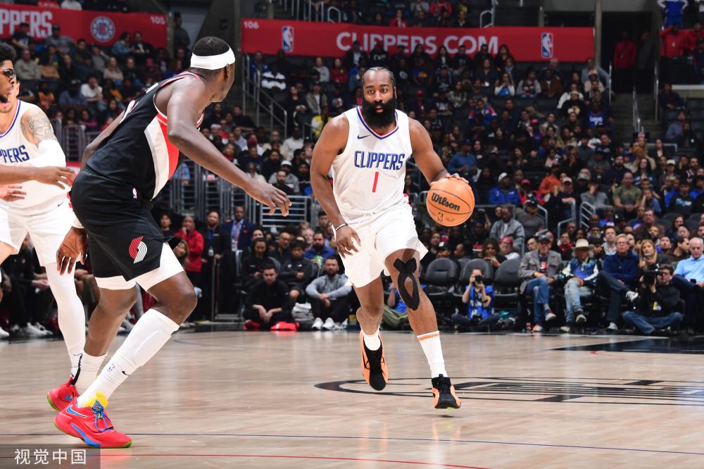 与利物浦的 与利物浦的