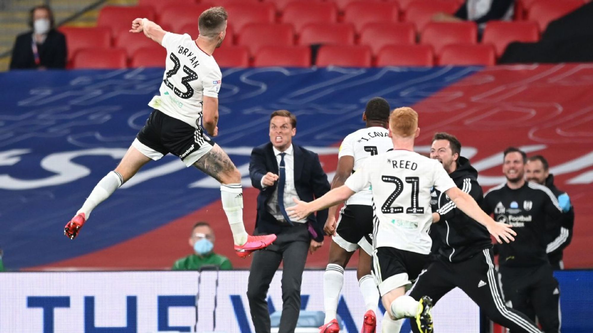 NBA球员数据榜：字母哥助攻领先（NBA球员数据排名：字母哥助攻领跑）